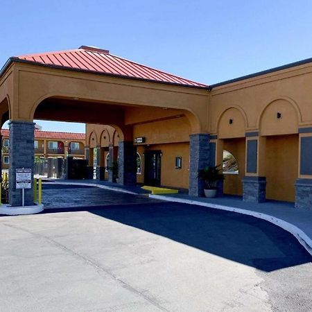 Quality Inn Redding Near I-5 Экстерьер фото