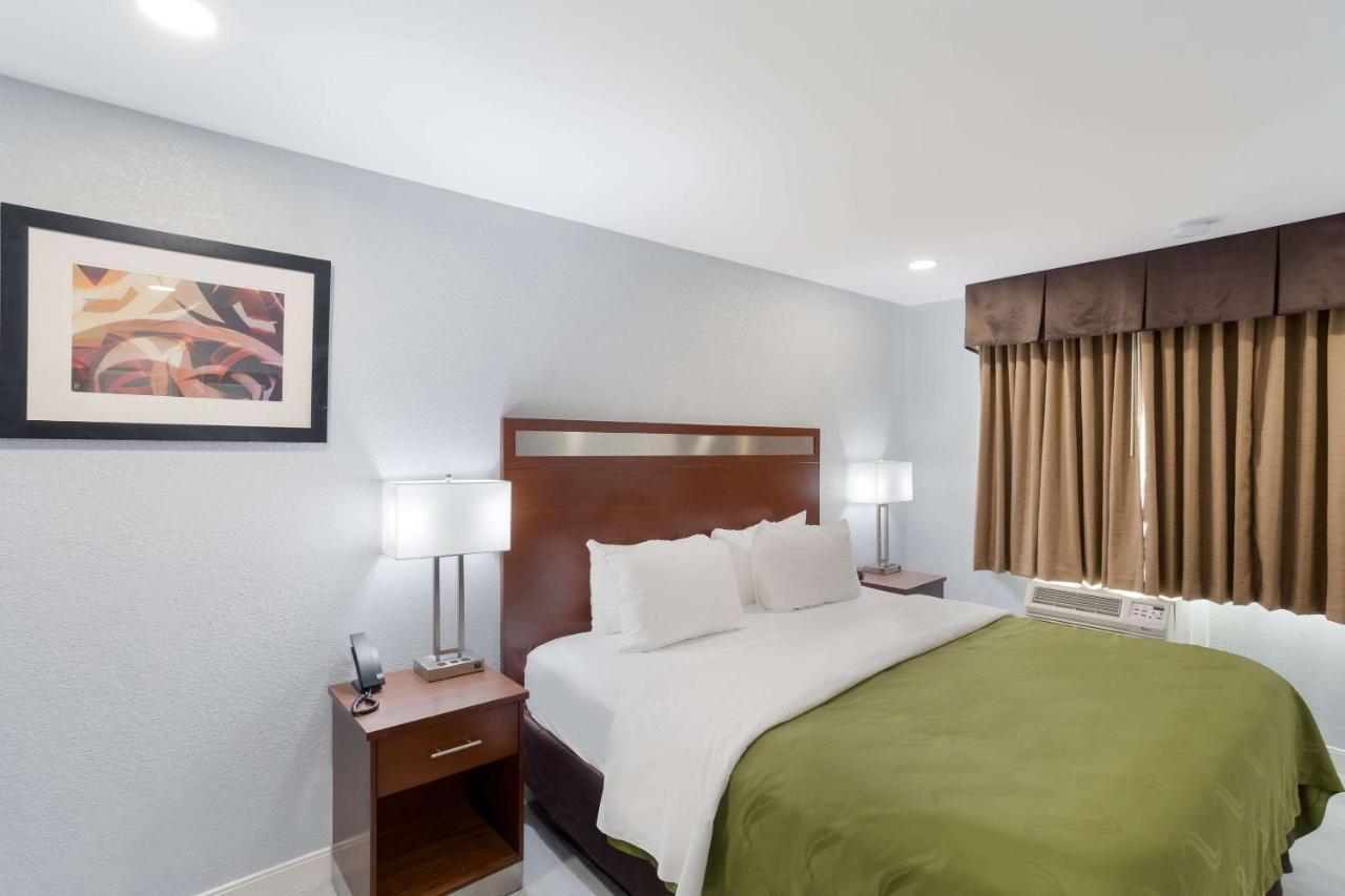 Quality Inn Redding Near I-5 Экстерьер фото