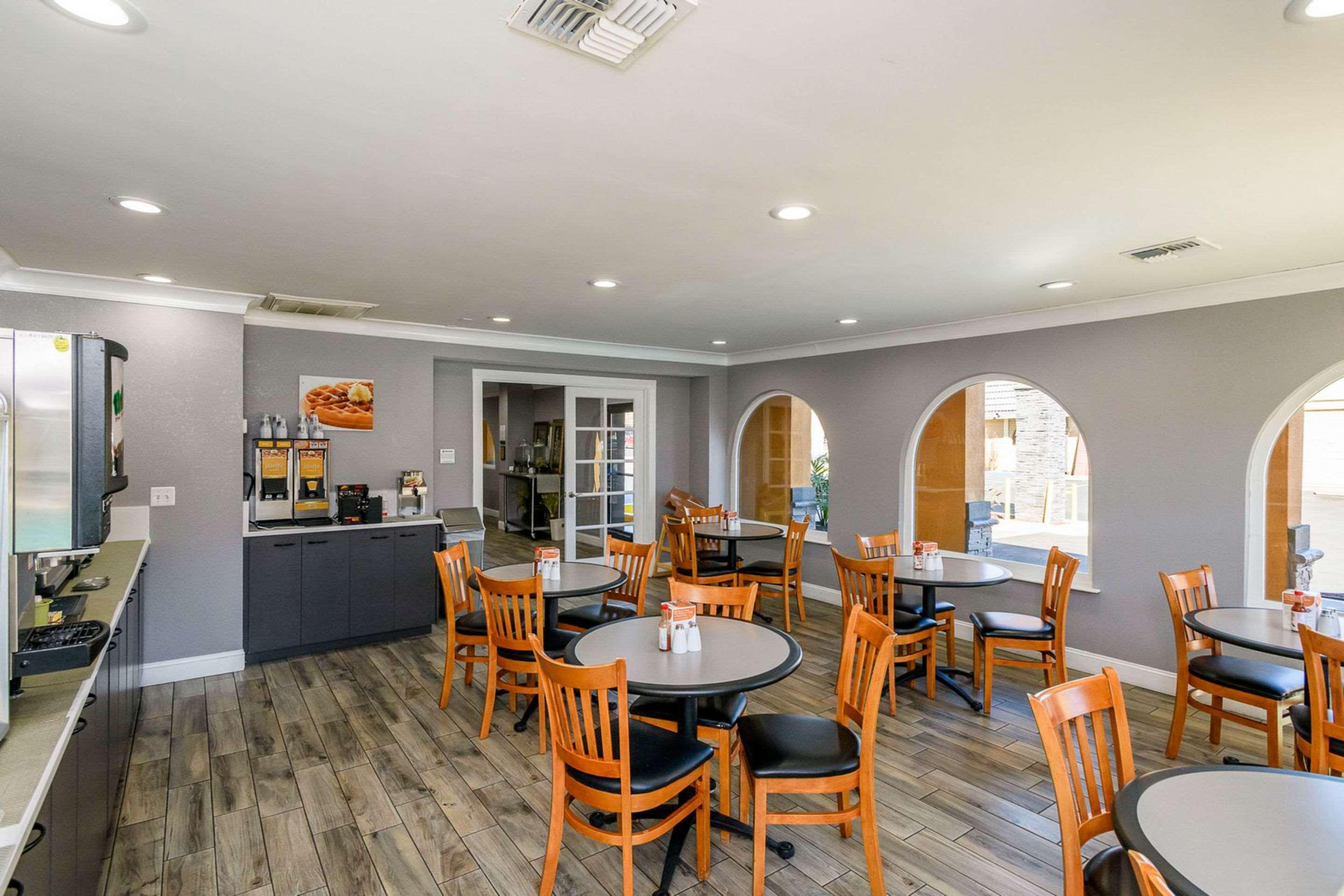 Quality Inn Redding Near I-5 Экстерьер фото