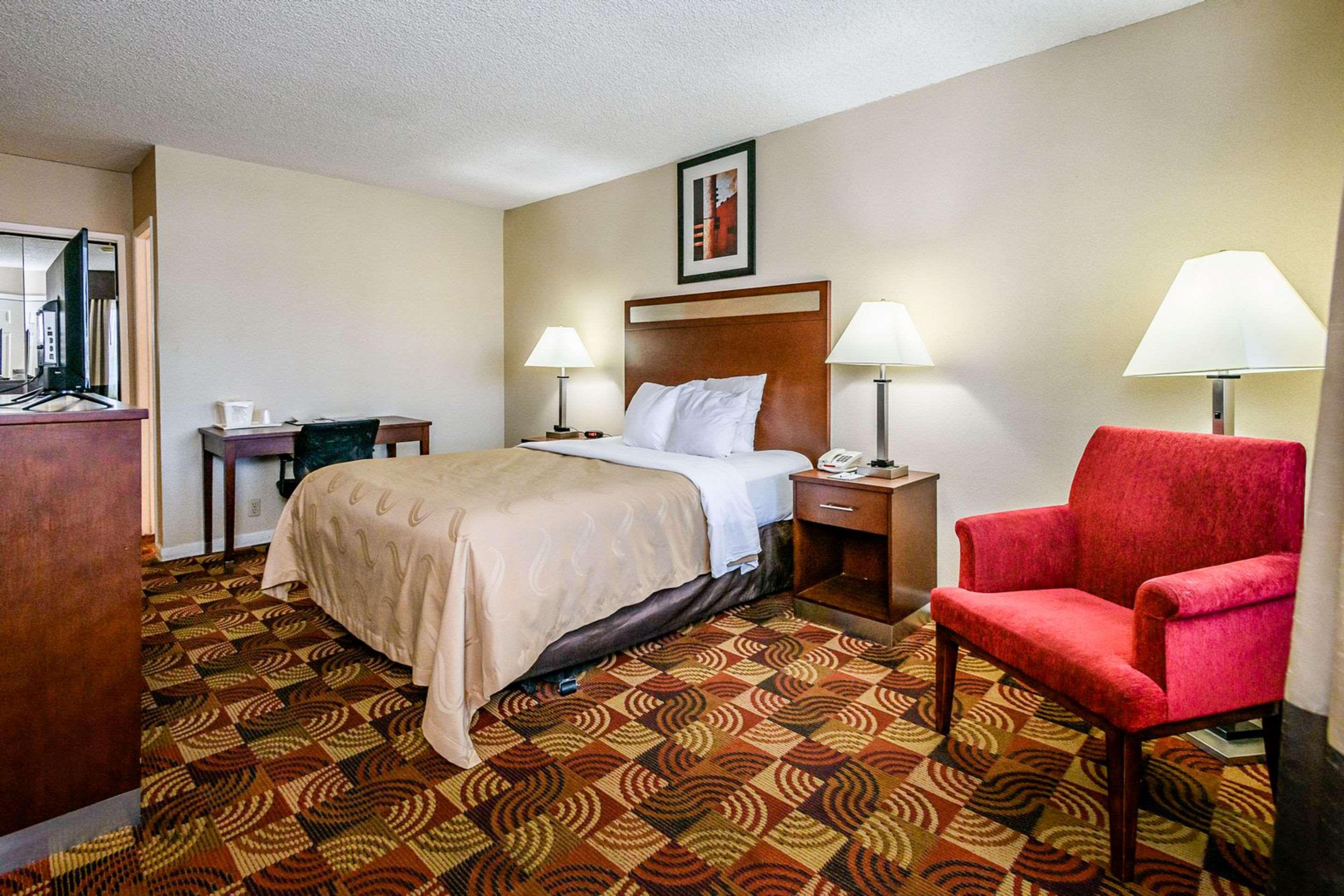 Quality Inn Redding Near I-5 Экстерьер фото