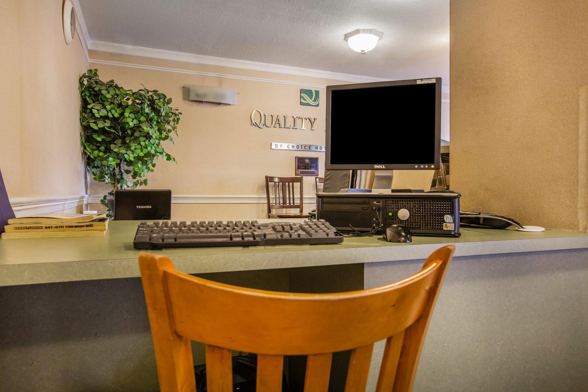 Quality Inn Redding Near I-5 Экстерьер фото