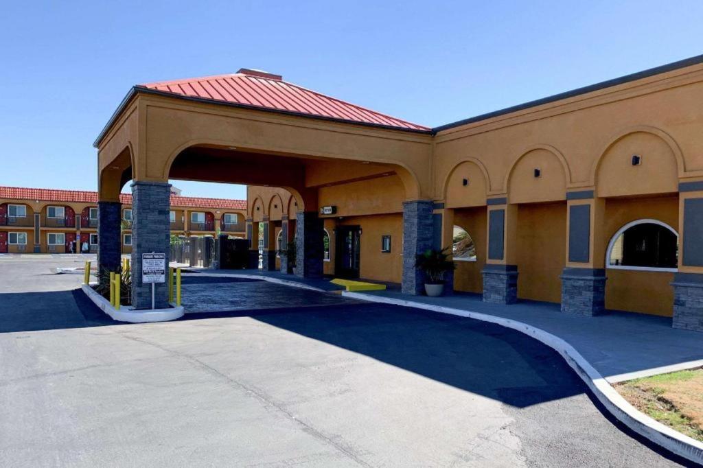 Quality Inn Redding Near I-5 Экстерьер фото