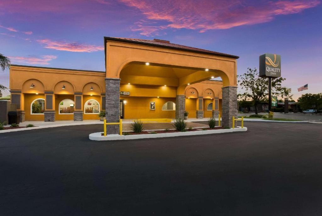Quality Inn Redding Near I-5 Экстерьер фото