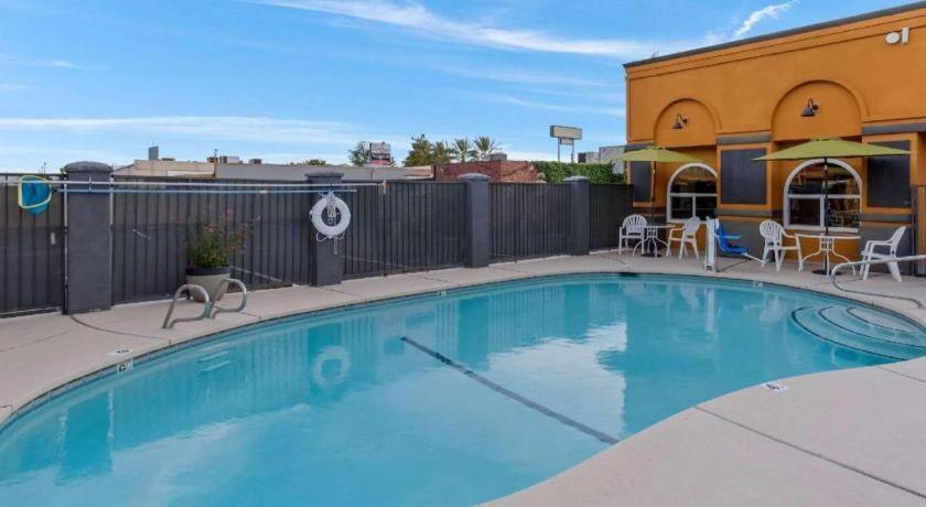Quality Inn Redding Near I-5 Экстерьер фото